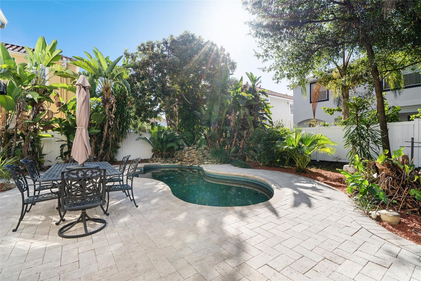 3710 W LEONA ST — photo 26