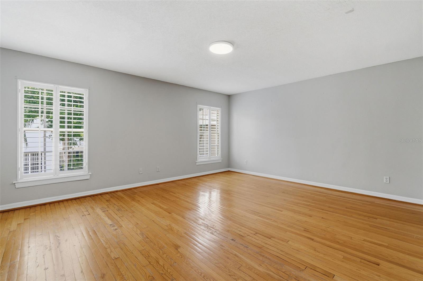 3710 W LEONA ST — photo 18