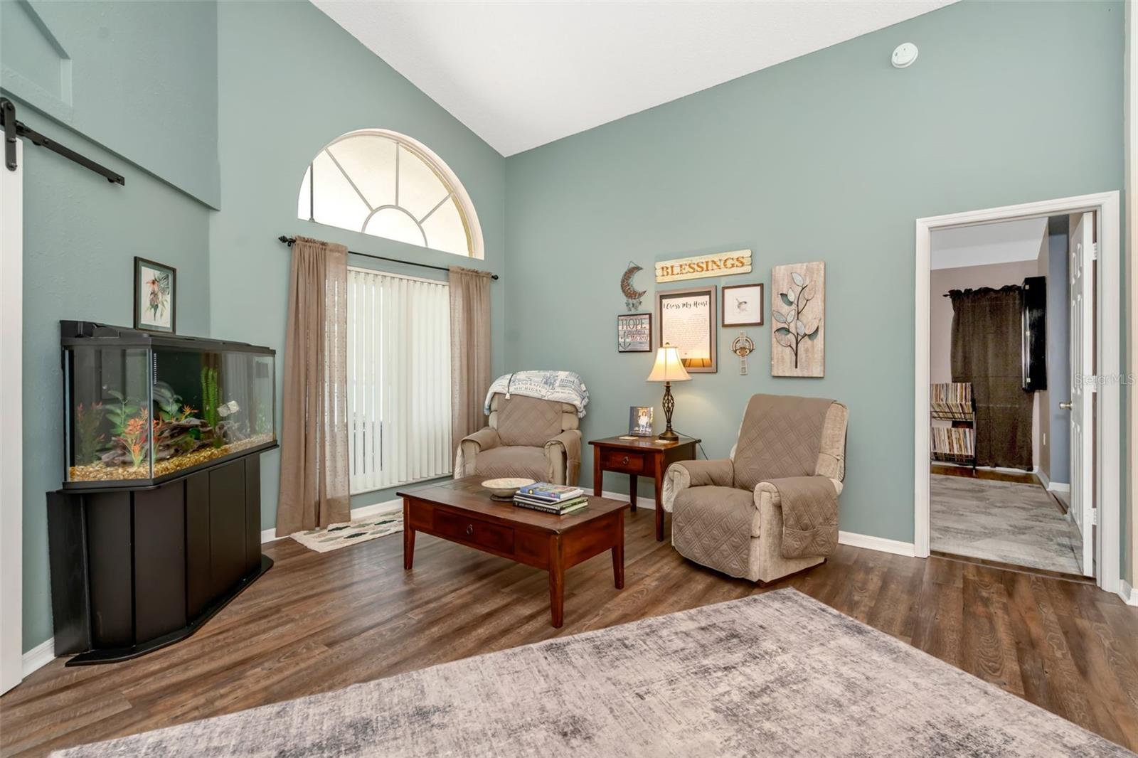 13853 PIMBERTON DR — photo 5