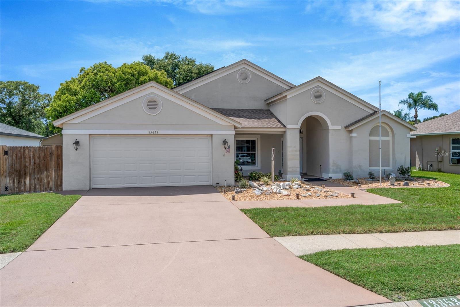 13853 PIMBERTON DR — photo 36