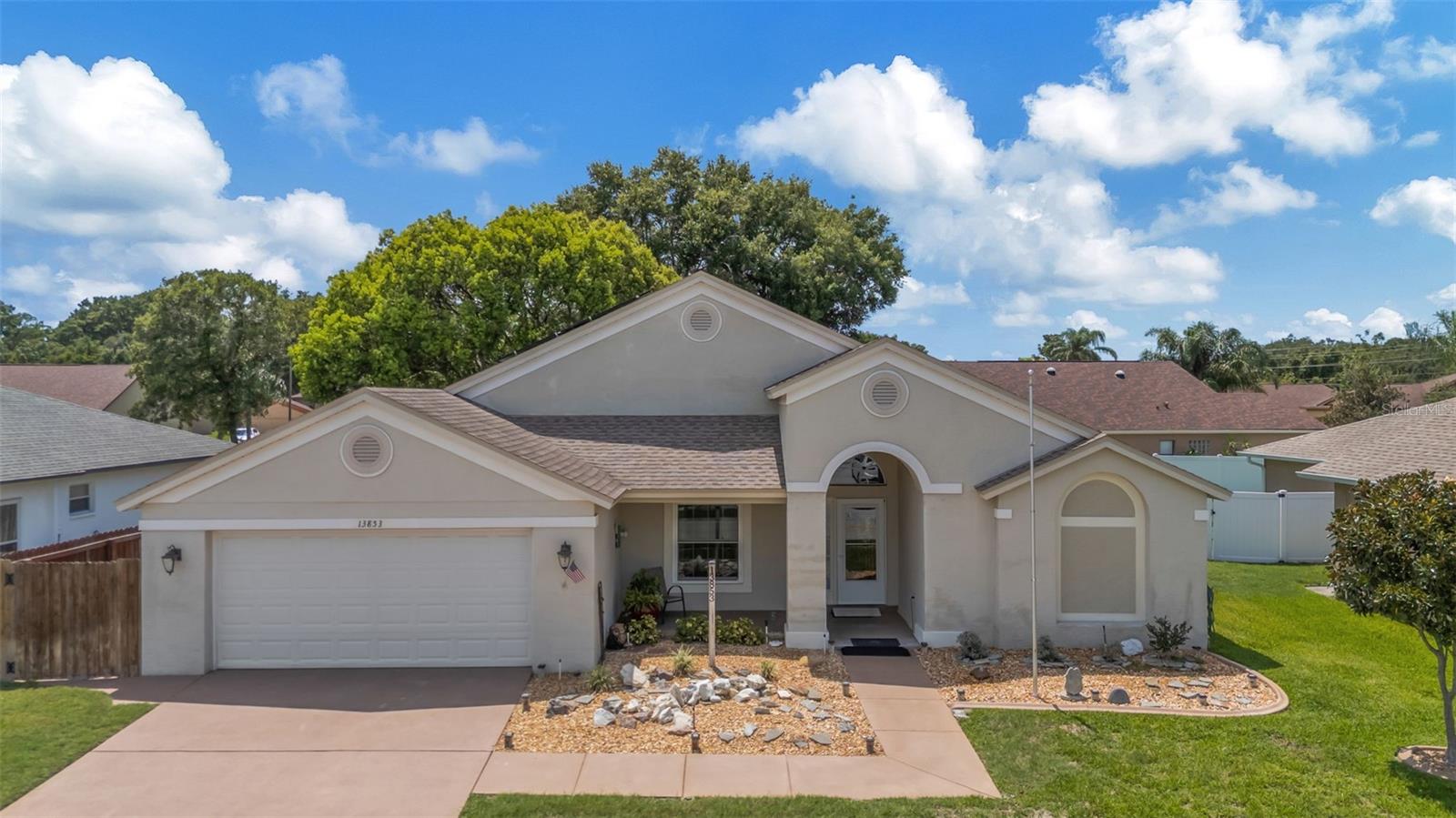 13853 PIMBERTON DR — photo 40