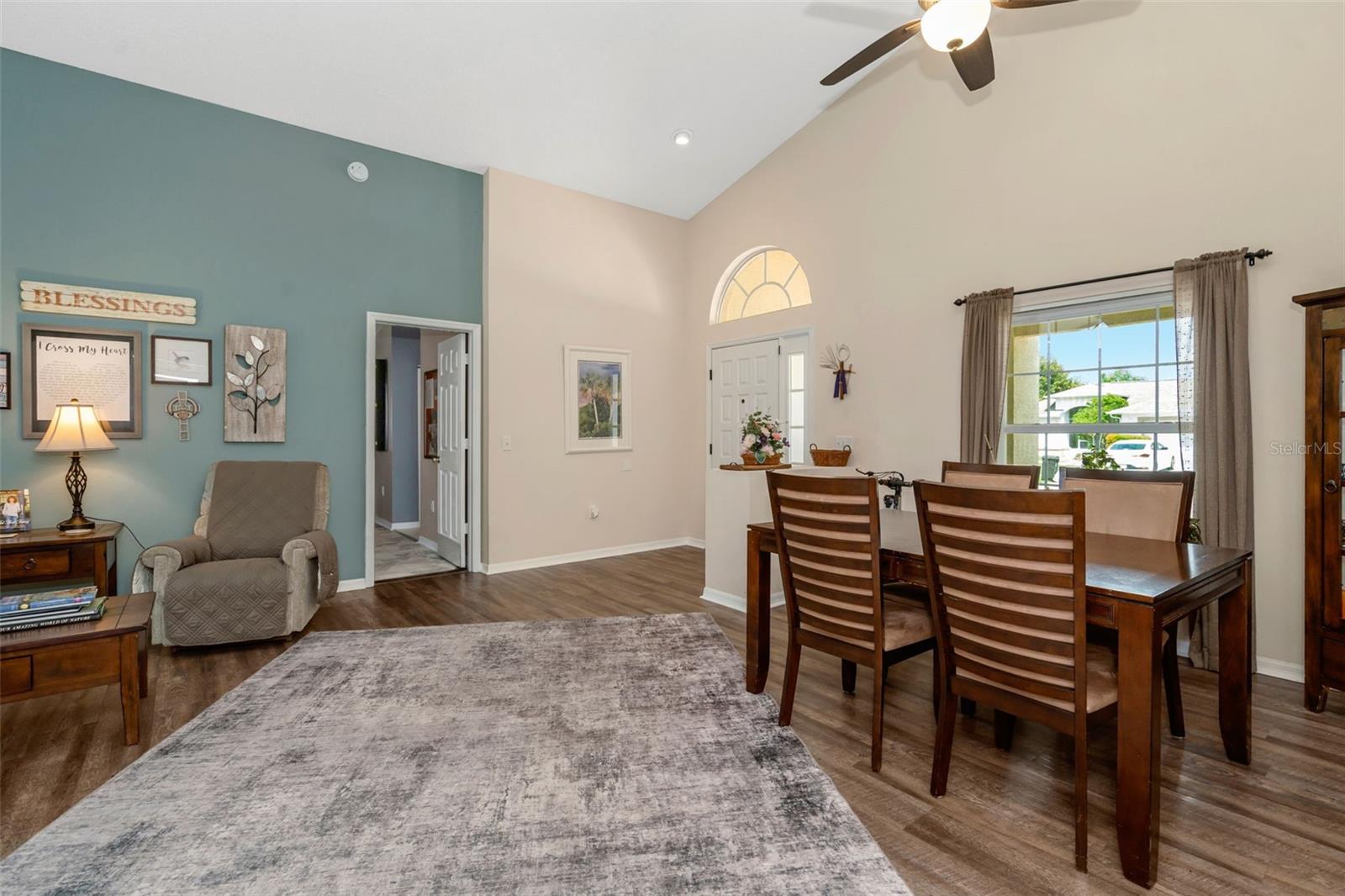 13853 PIMBERTON DR — photo 4
