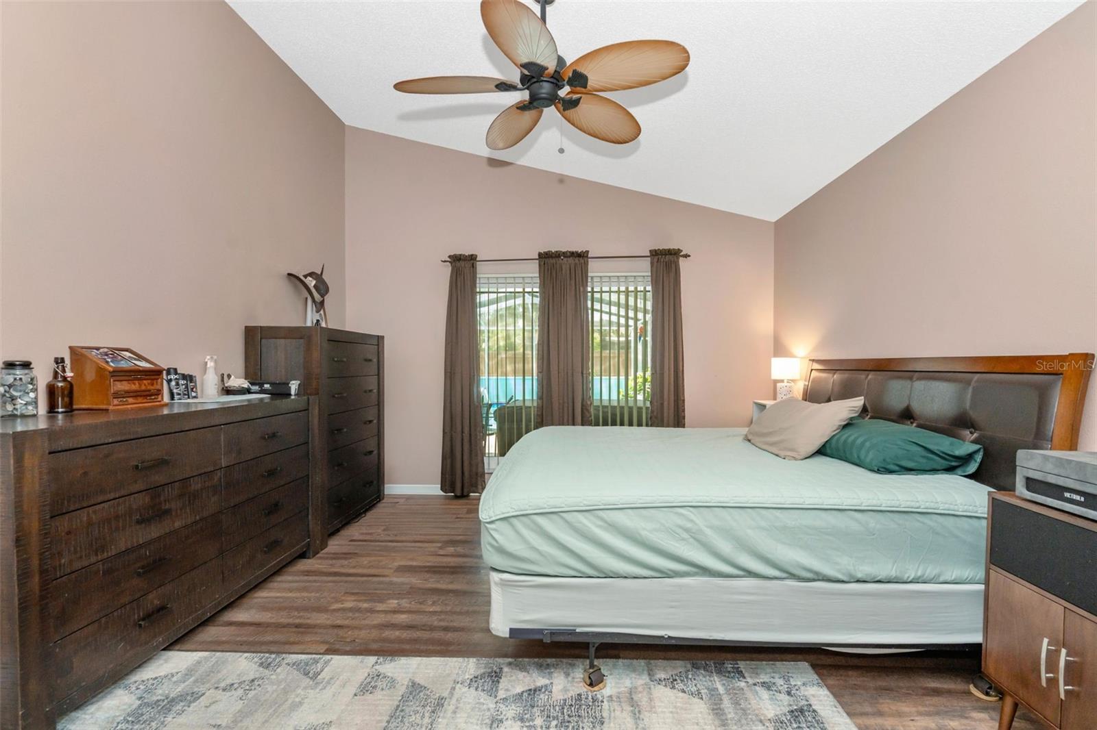 13853 PIMBERTON DR — photo 16