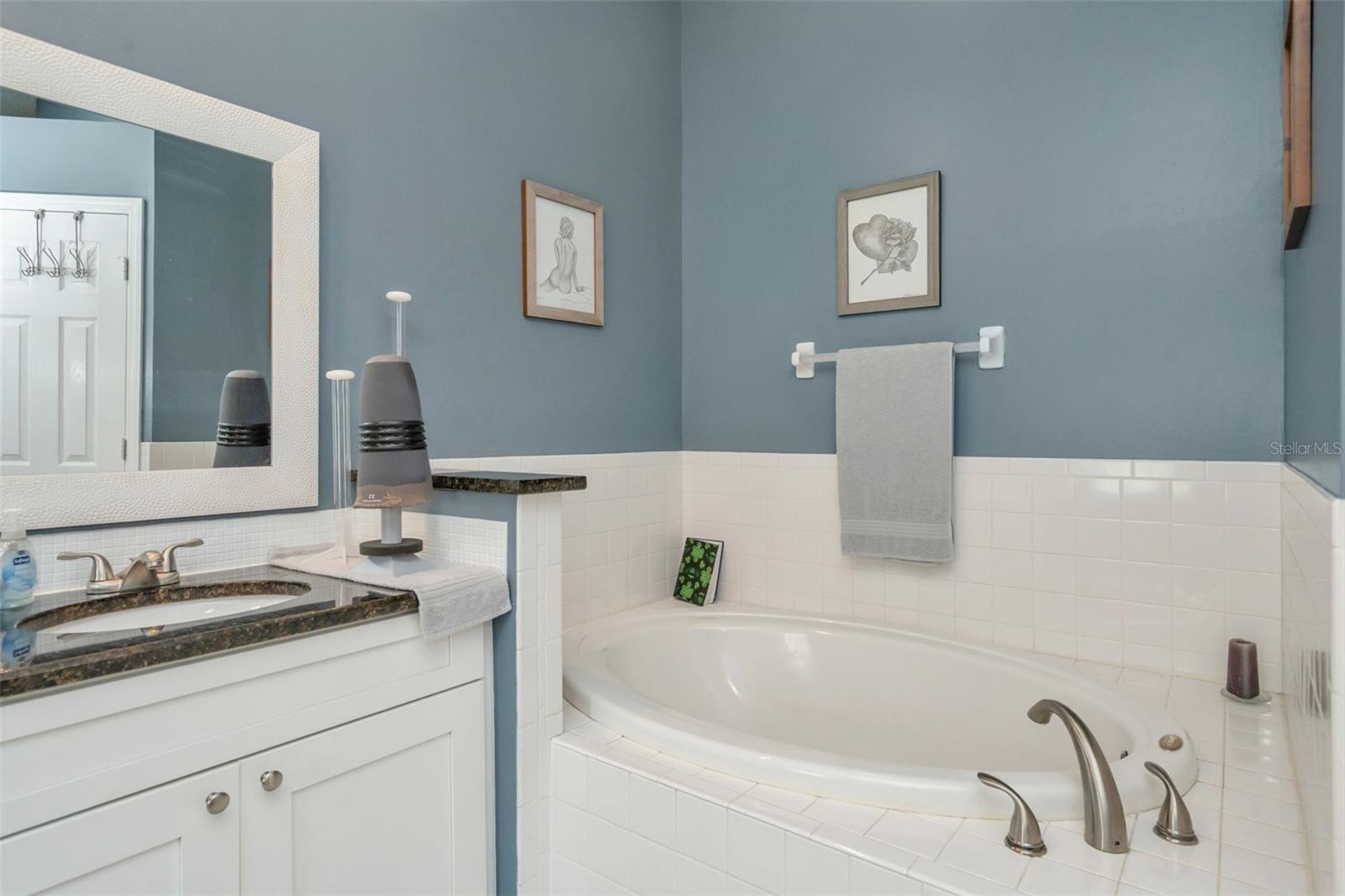 13853 PIMBERTON DR — photo 20