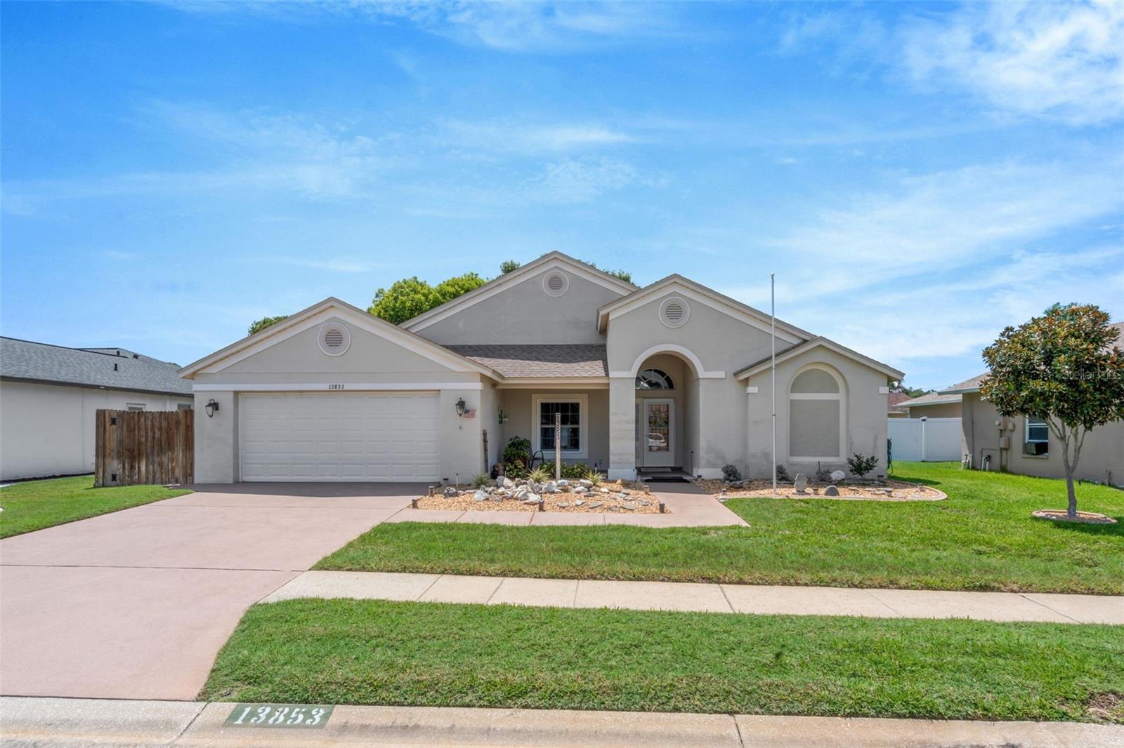13853 PIMBERTON DR — photo 37