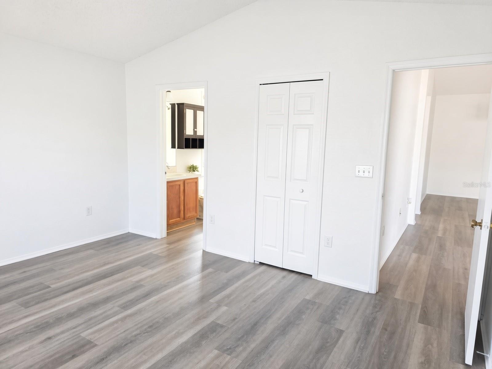 1410 OAKFORD CT — photo 10