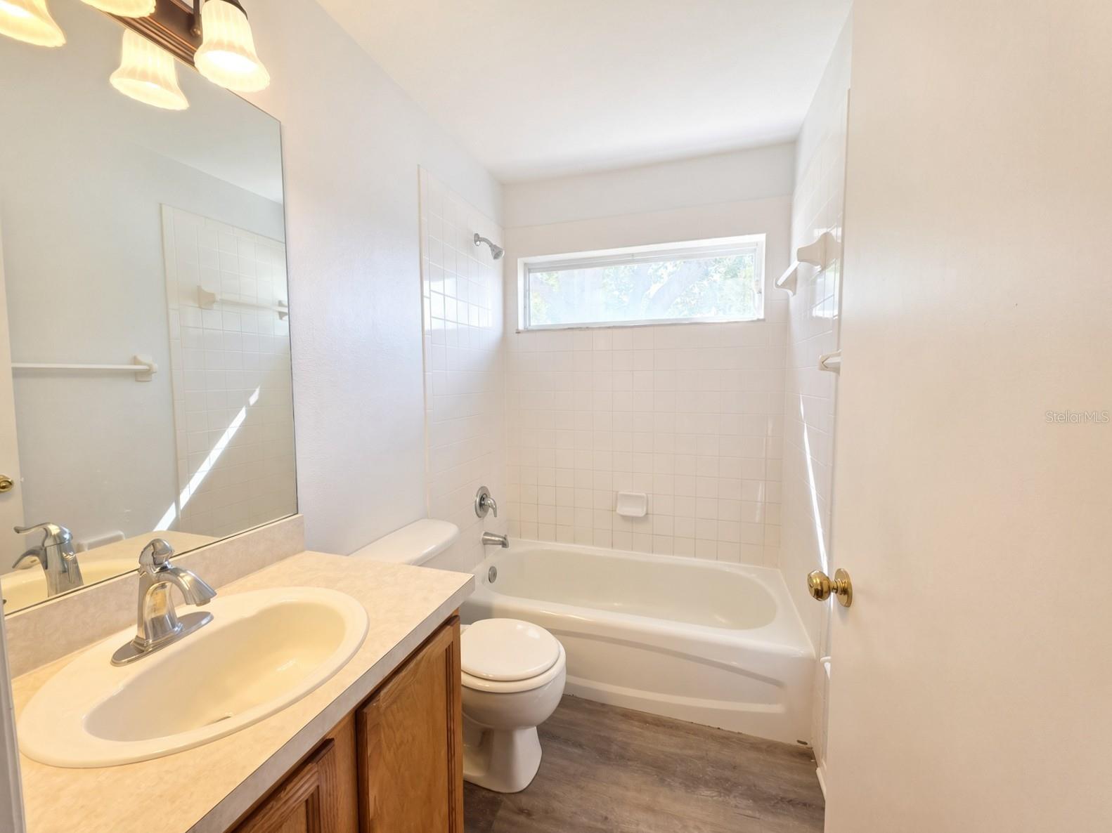 1410 OAKFORD CT — photo 5
