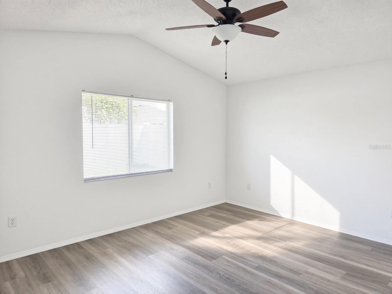 1410 OAKFORD CT — photo 9