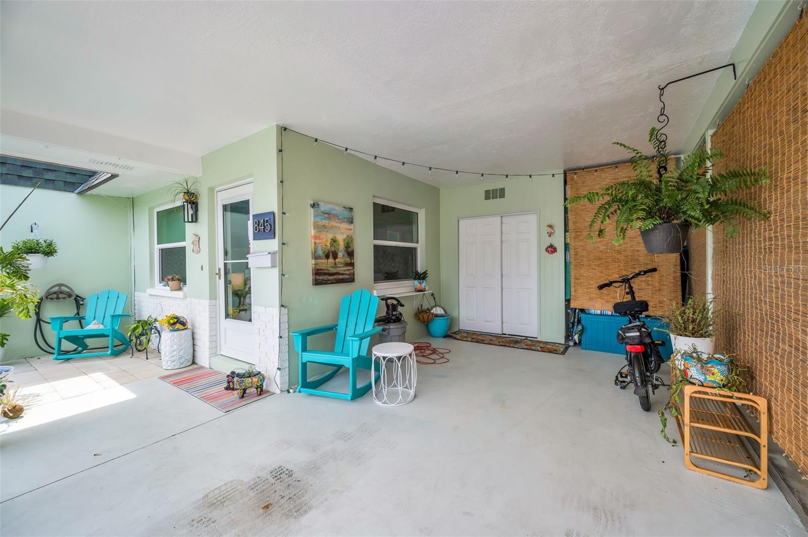 845 SKY LOCH DR S — photo 6