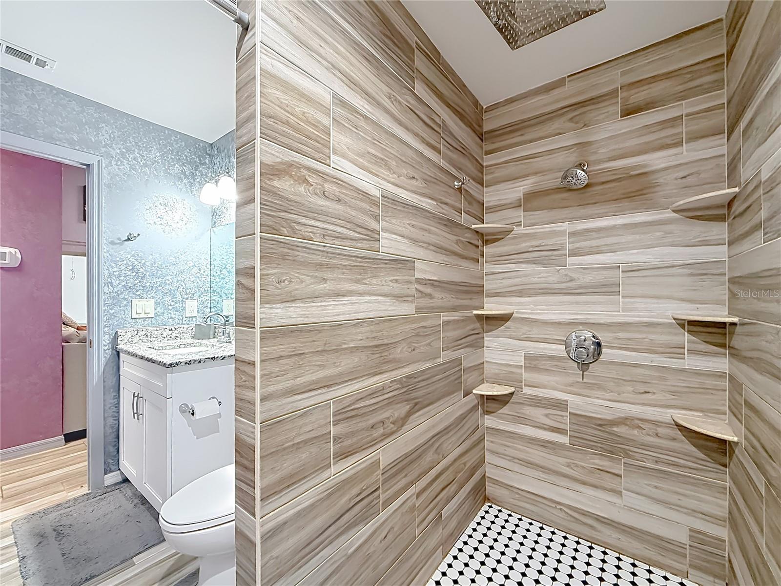 16040 PENWOOD DR — photo 35