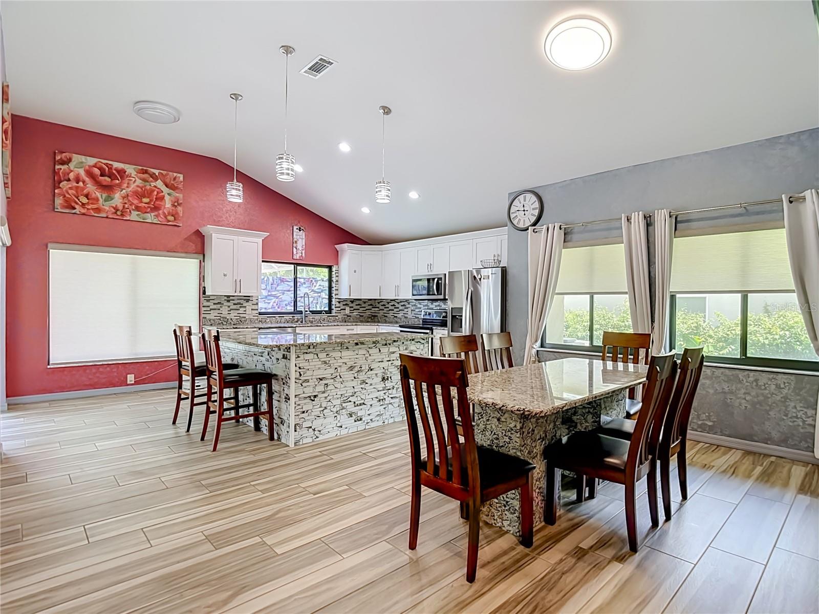 16040 PENWOOD DR — photo 12