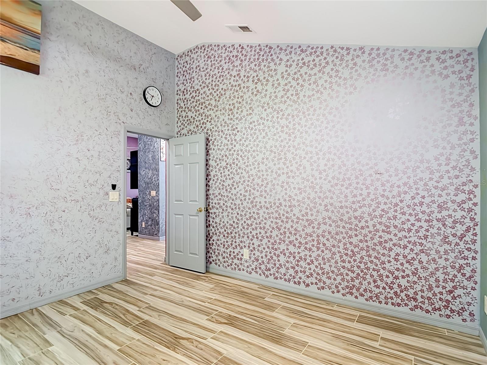 16040 PENWOOD DR — photo 32