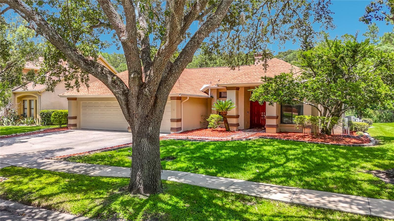 16040 PENWOOD DR — photo 2