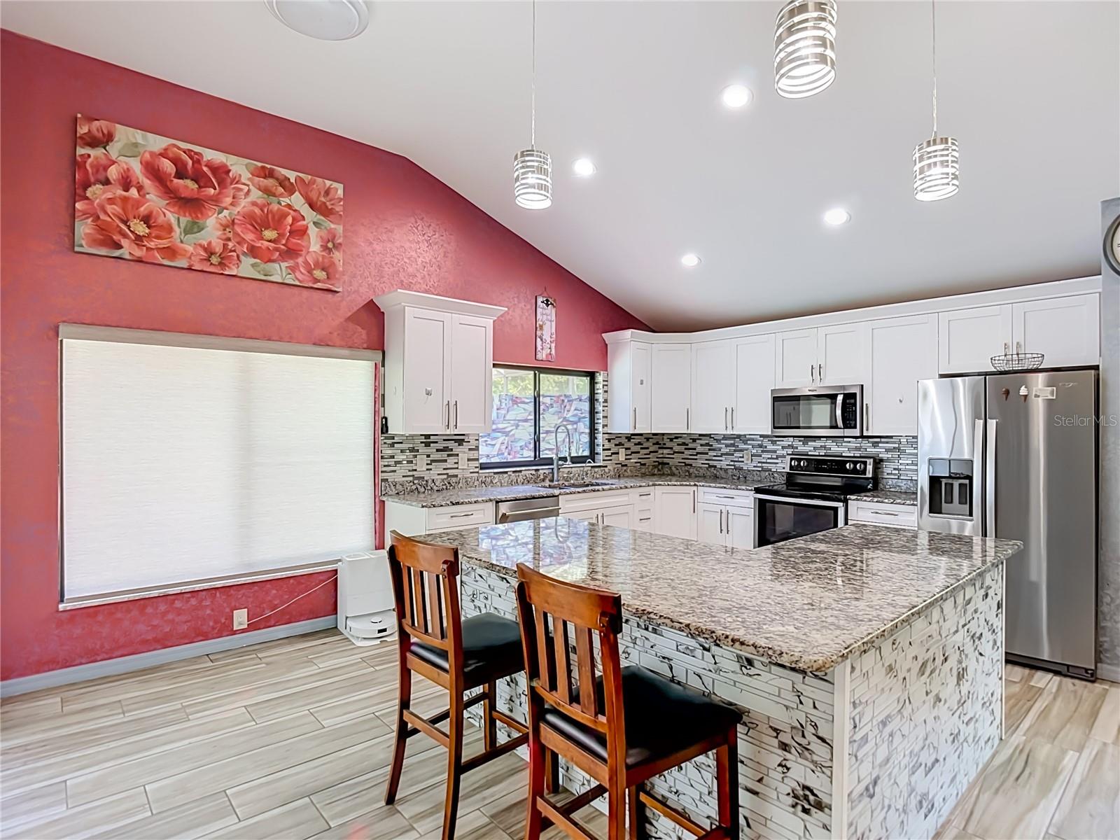 16040 PENWOOD DR — photo 15