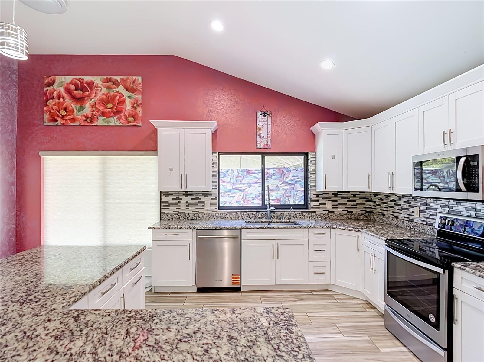 16040 PENWOOD DR — photo 17