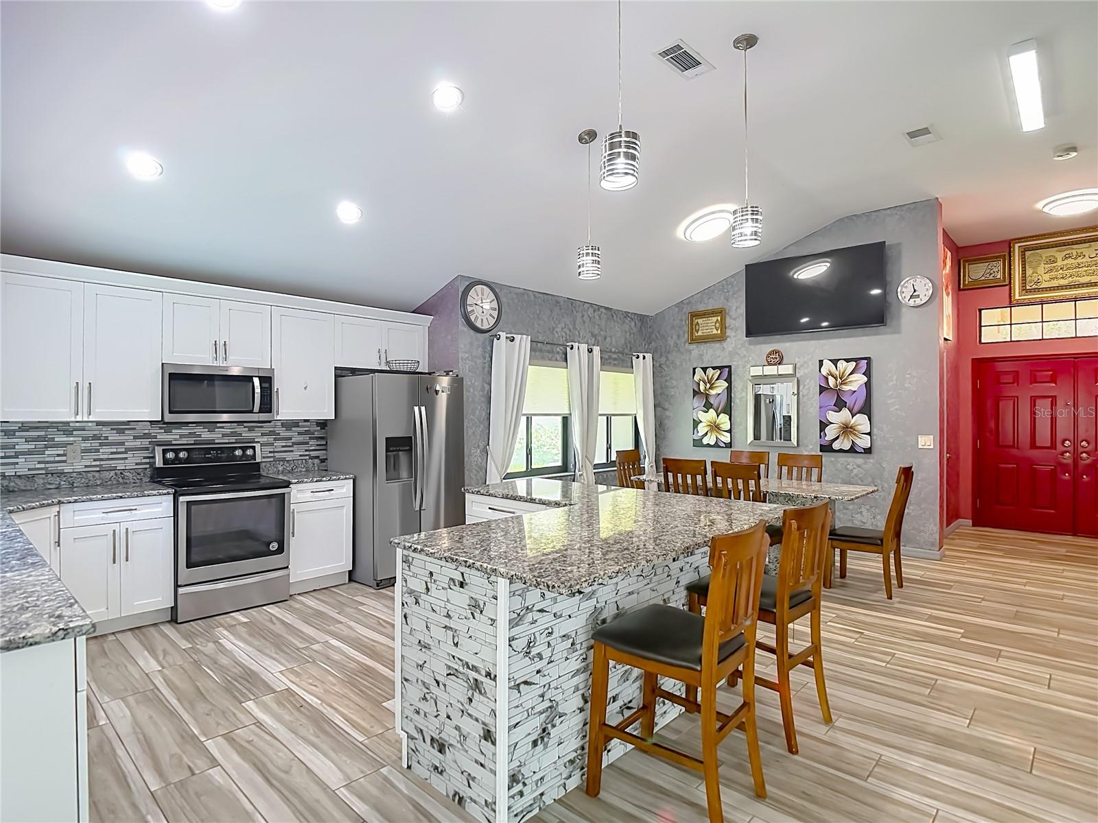 16040 PENWOOD DR — photo 11
