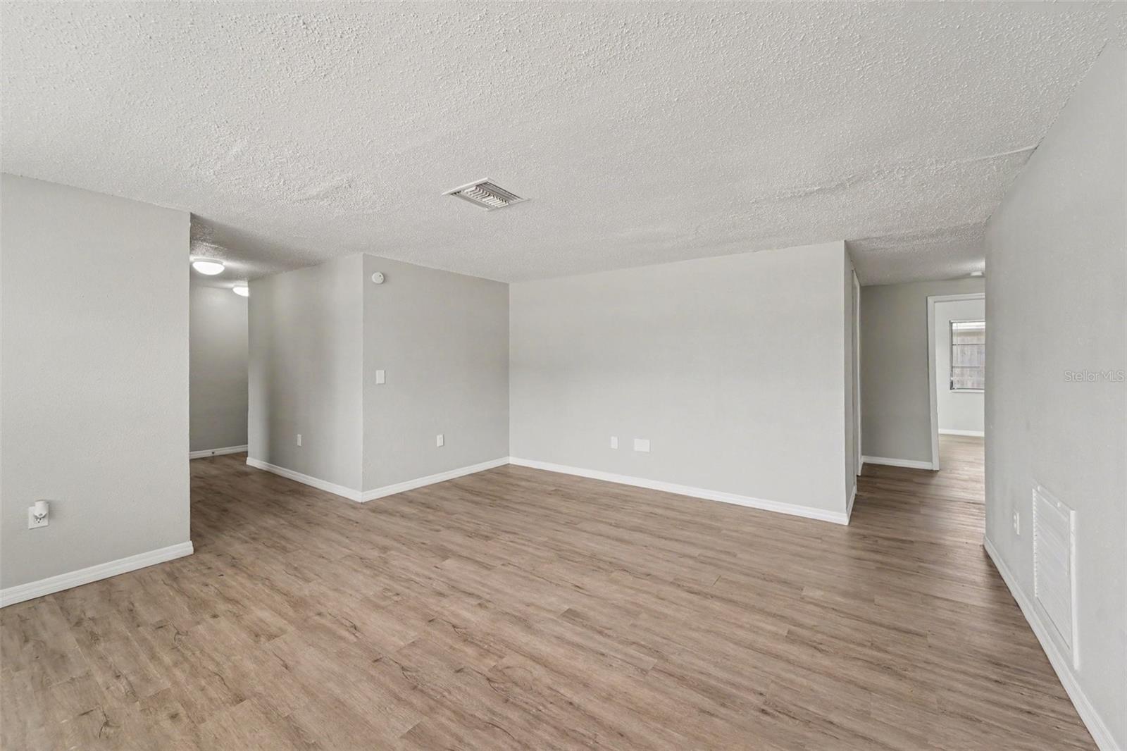 5102 SCHOOL RD — photo 5
