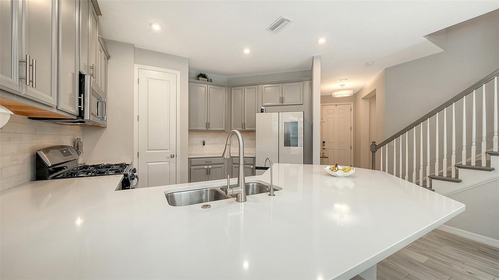 15336 ISLA PALMA LN — photo 8