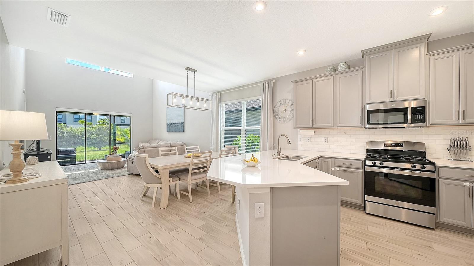 15336 ISLA PALMA LN — photo 6