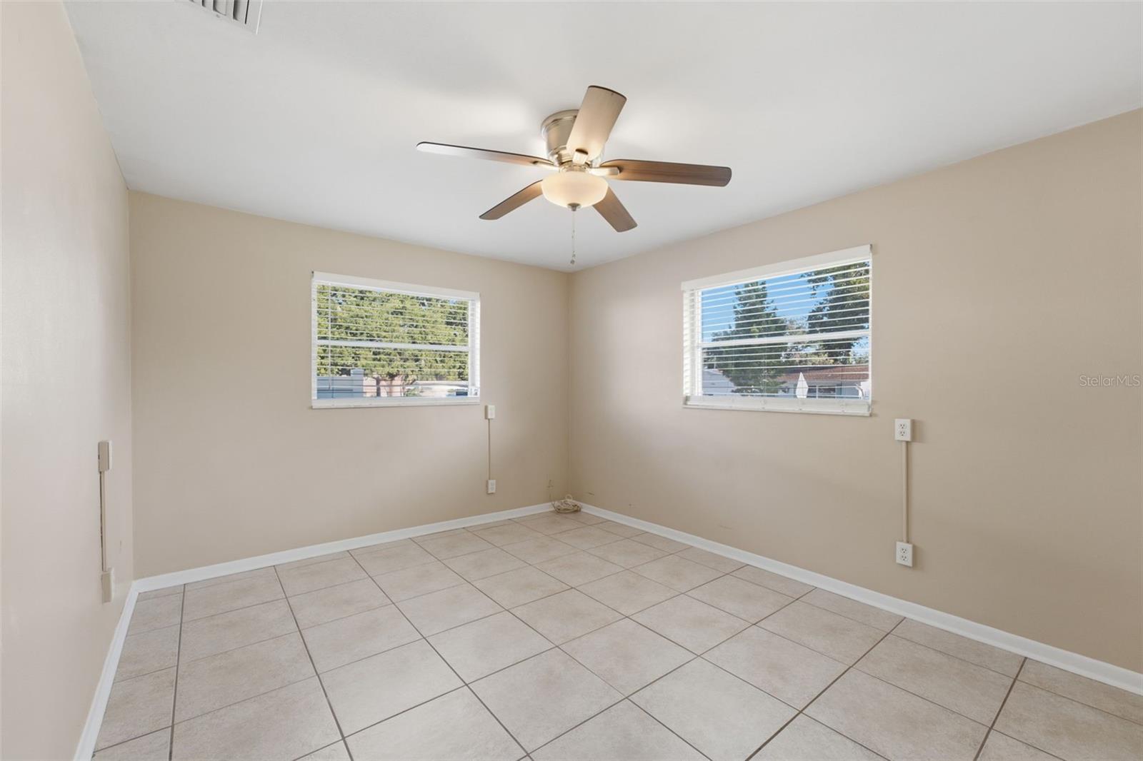 1387 BELLEVUE BLVD — photo 28