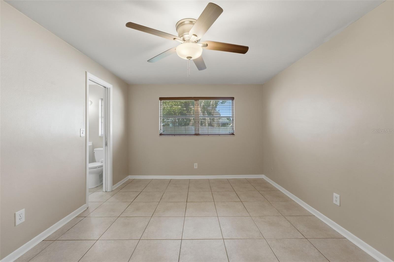 1387 BELLEVUE BLVD — photo 22