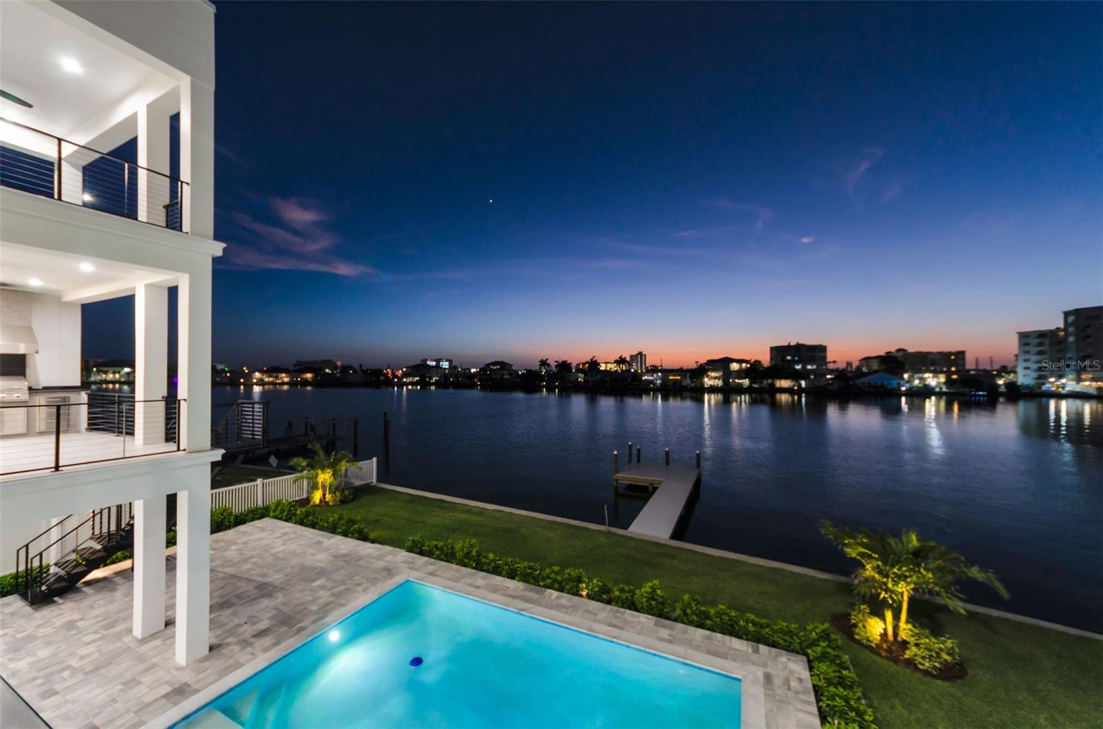 43 DOLPHIN DR — photo 44