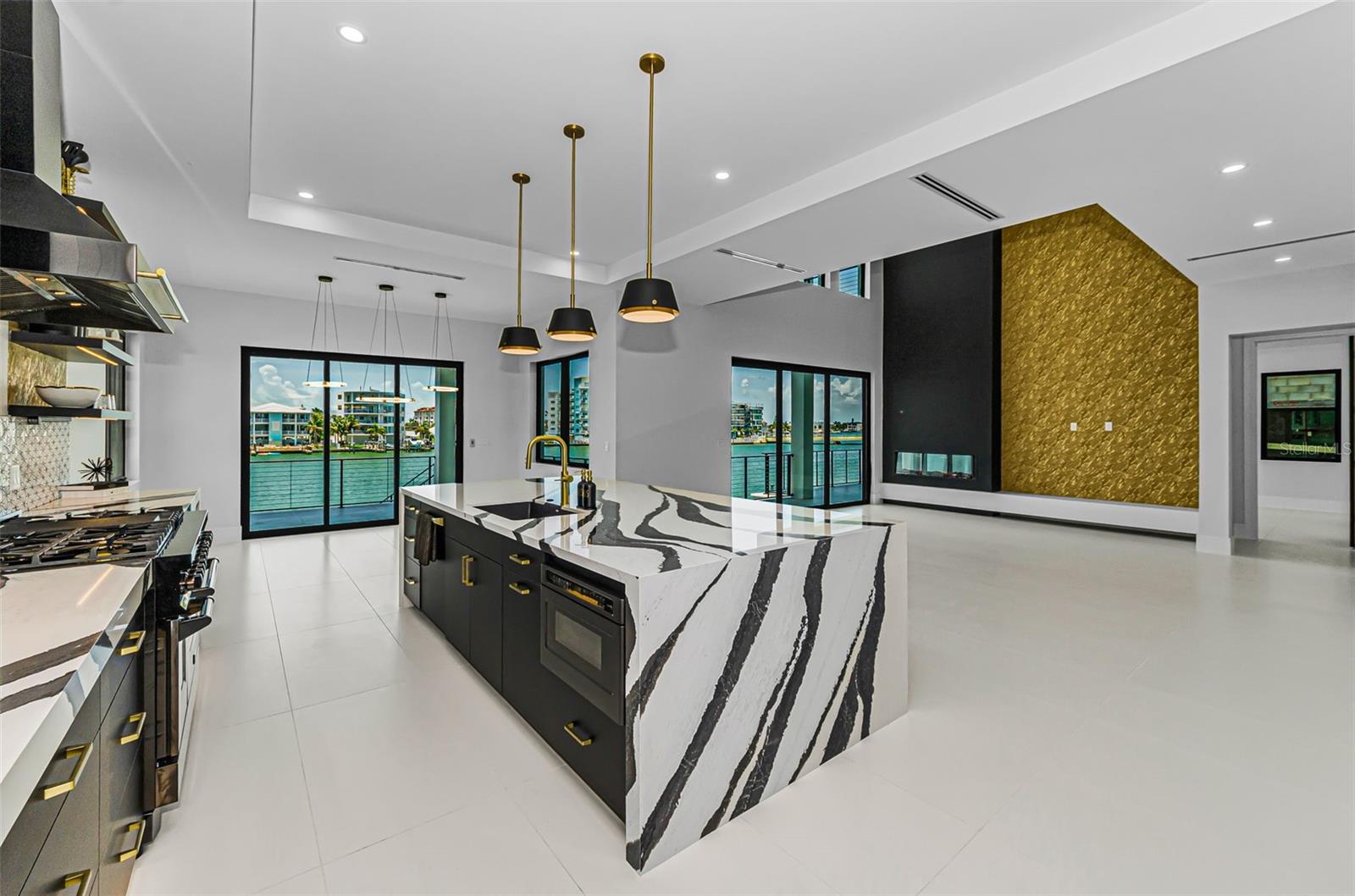 43 DOLPHIN DR — photo 26