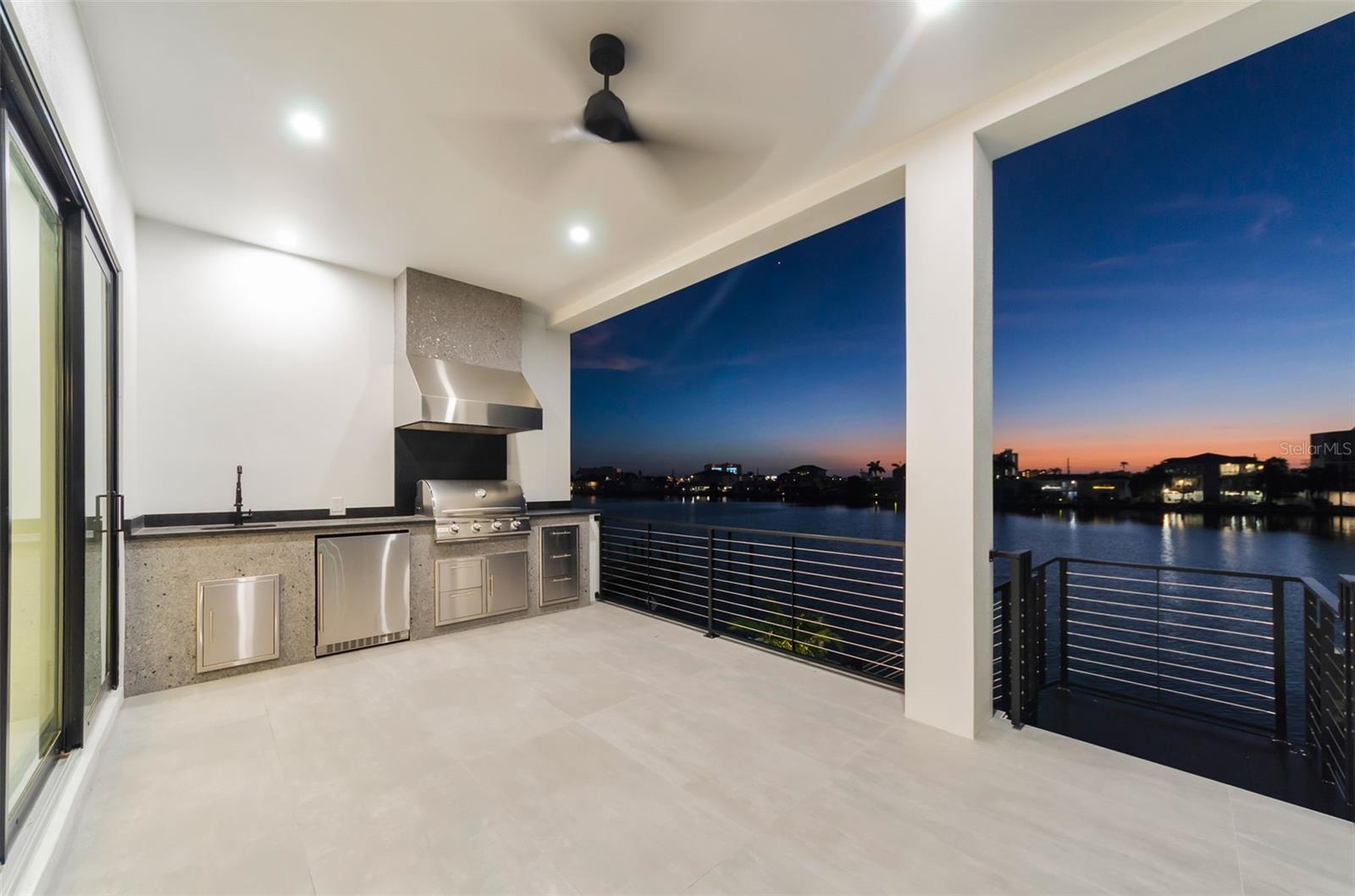 43 DOLPHIN DR — photo 34