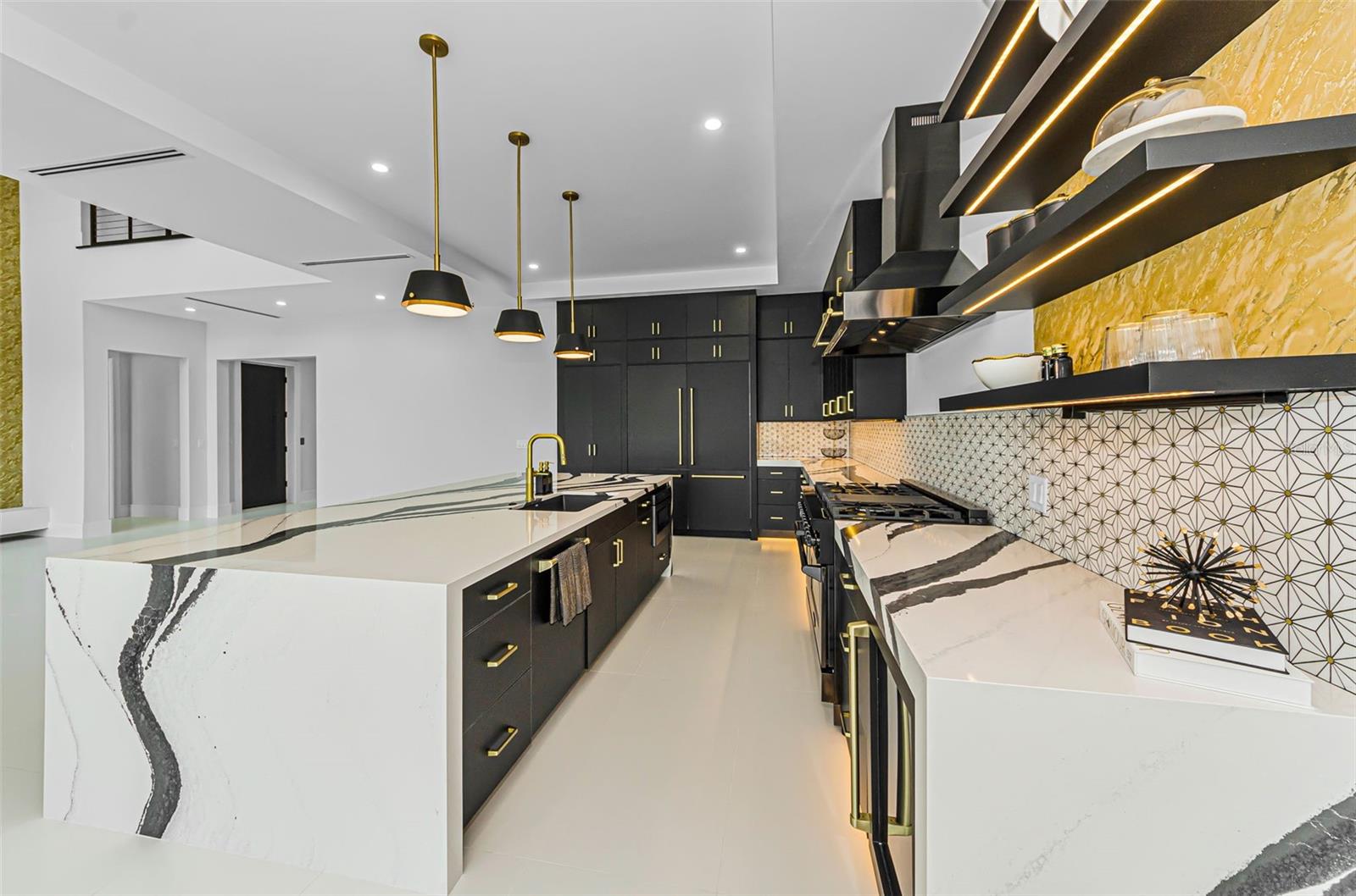 43 DOLPHIN DR — photo 23