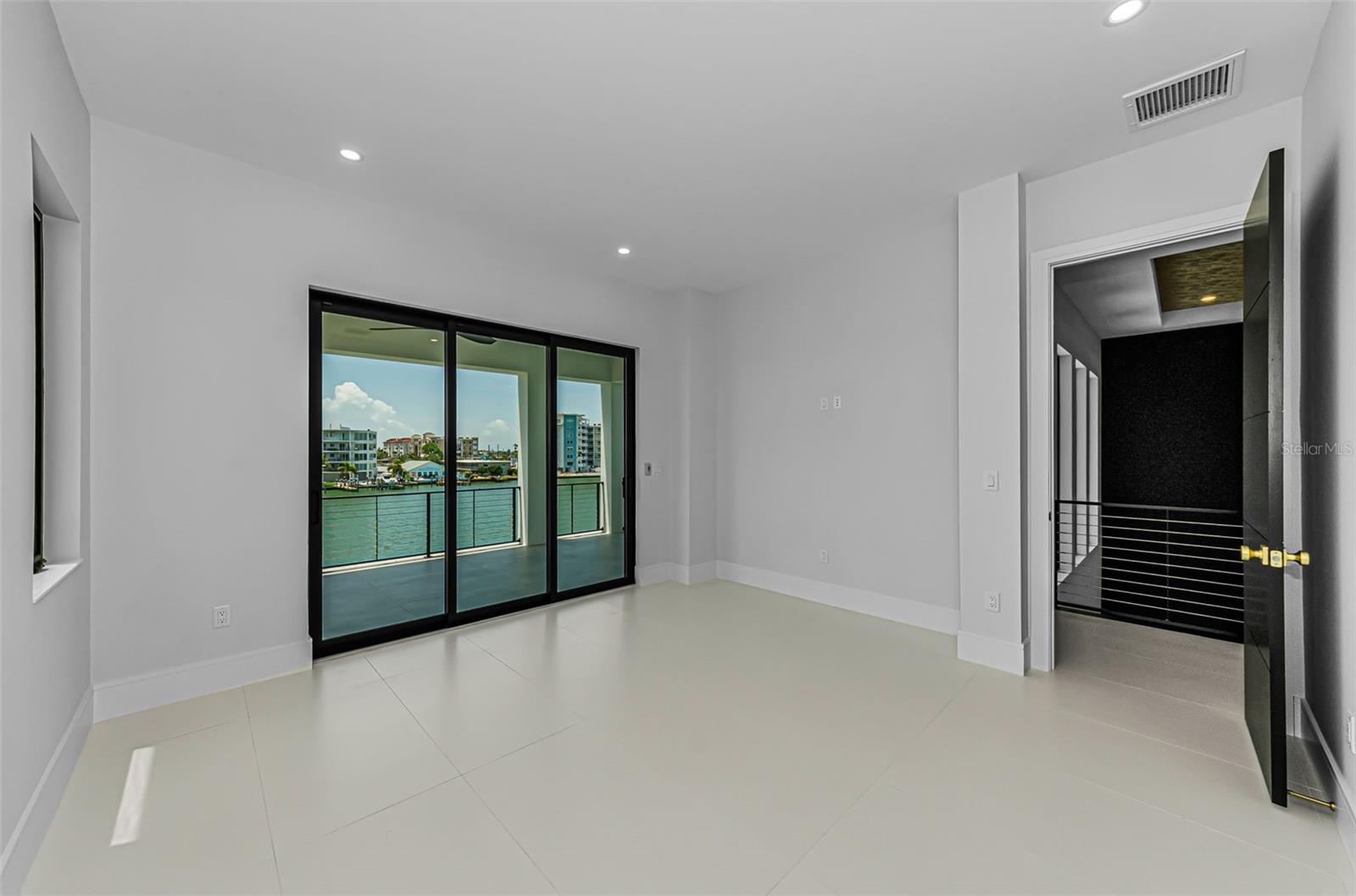 43 DOLPHIN DR — photo 70