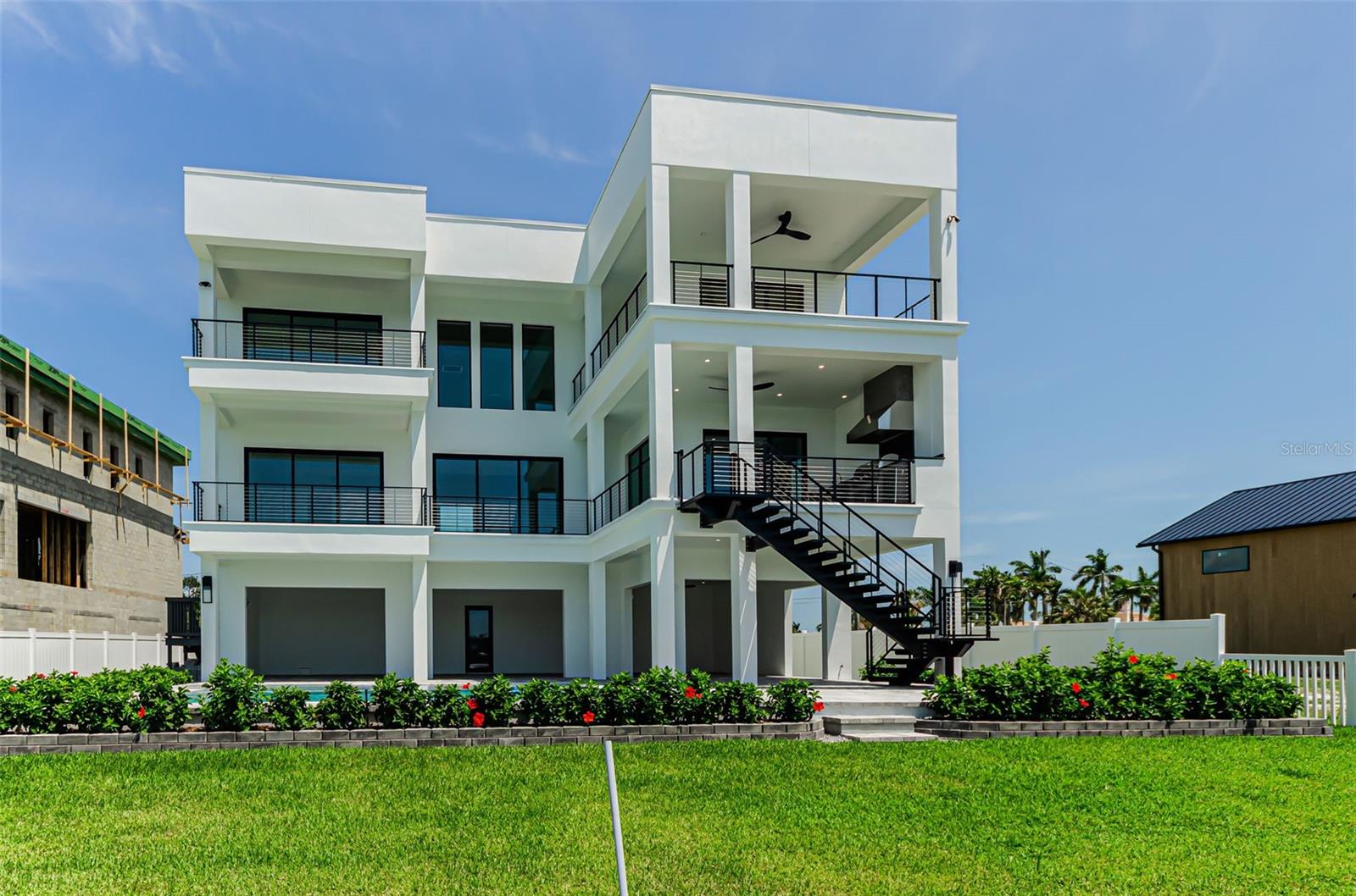 43 DOLPHIN DR — photo 3