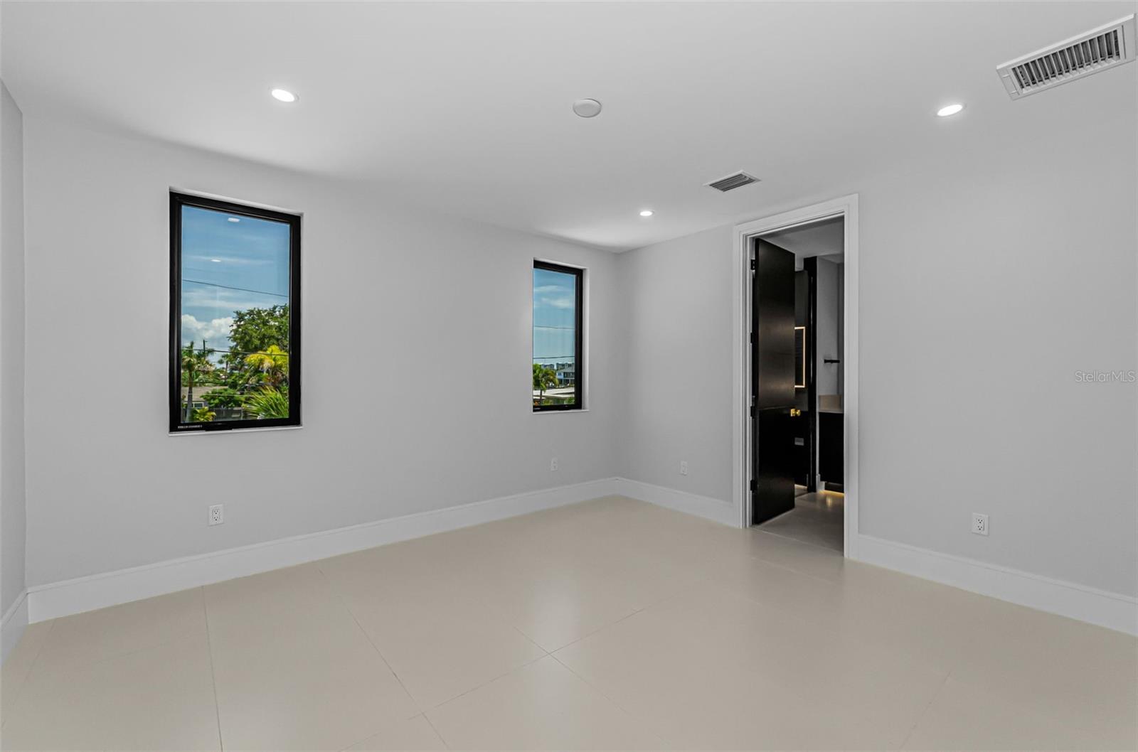 43 DOLPHIN DR — photo 50