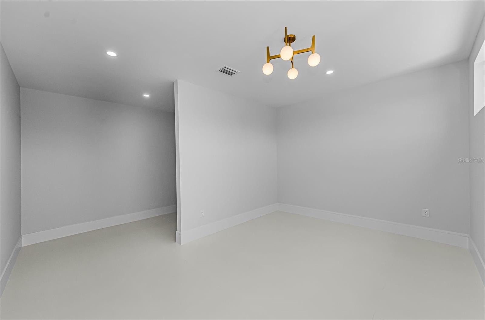 43 DOLPHIN DR — photo 48