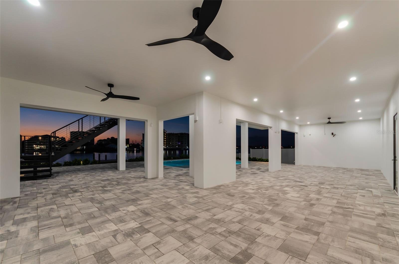 43 DOLPHIN DR — photo 75