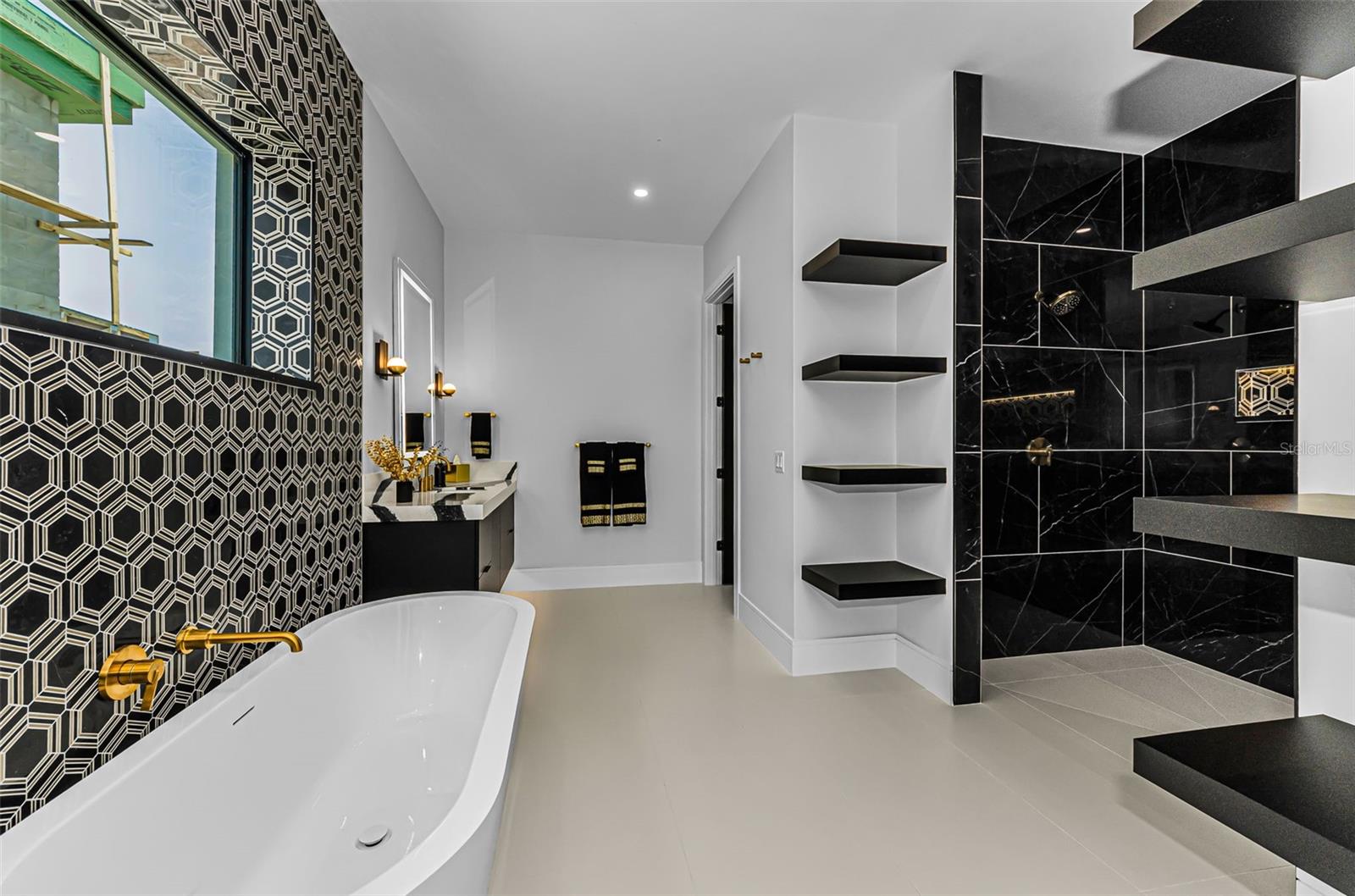43 DOLPHIN DR — photo 39