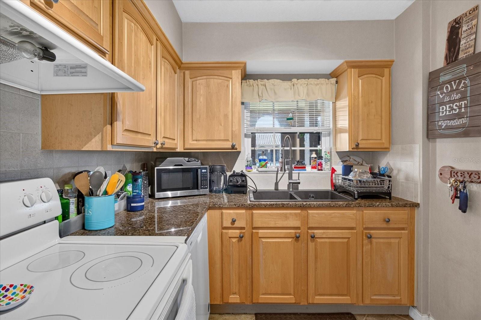 6100 GULFPORT BLVD S #401 — photo 24