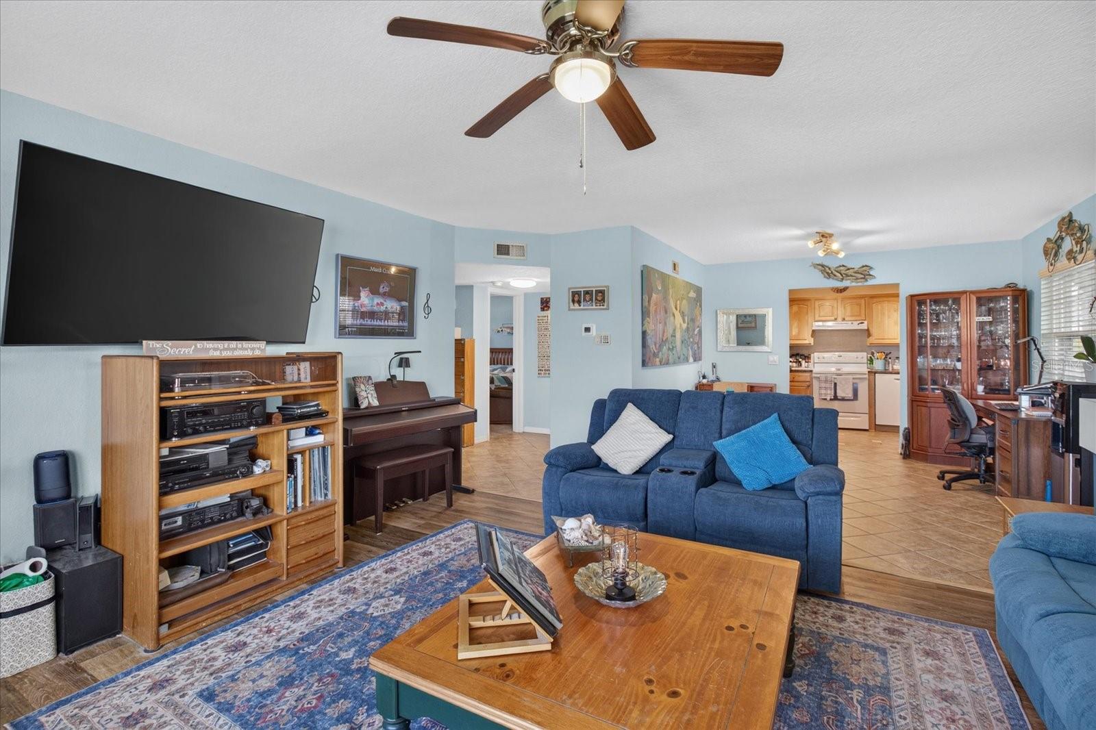 6100 GULFPORT BLVD S #401 — photo 13