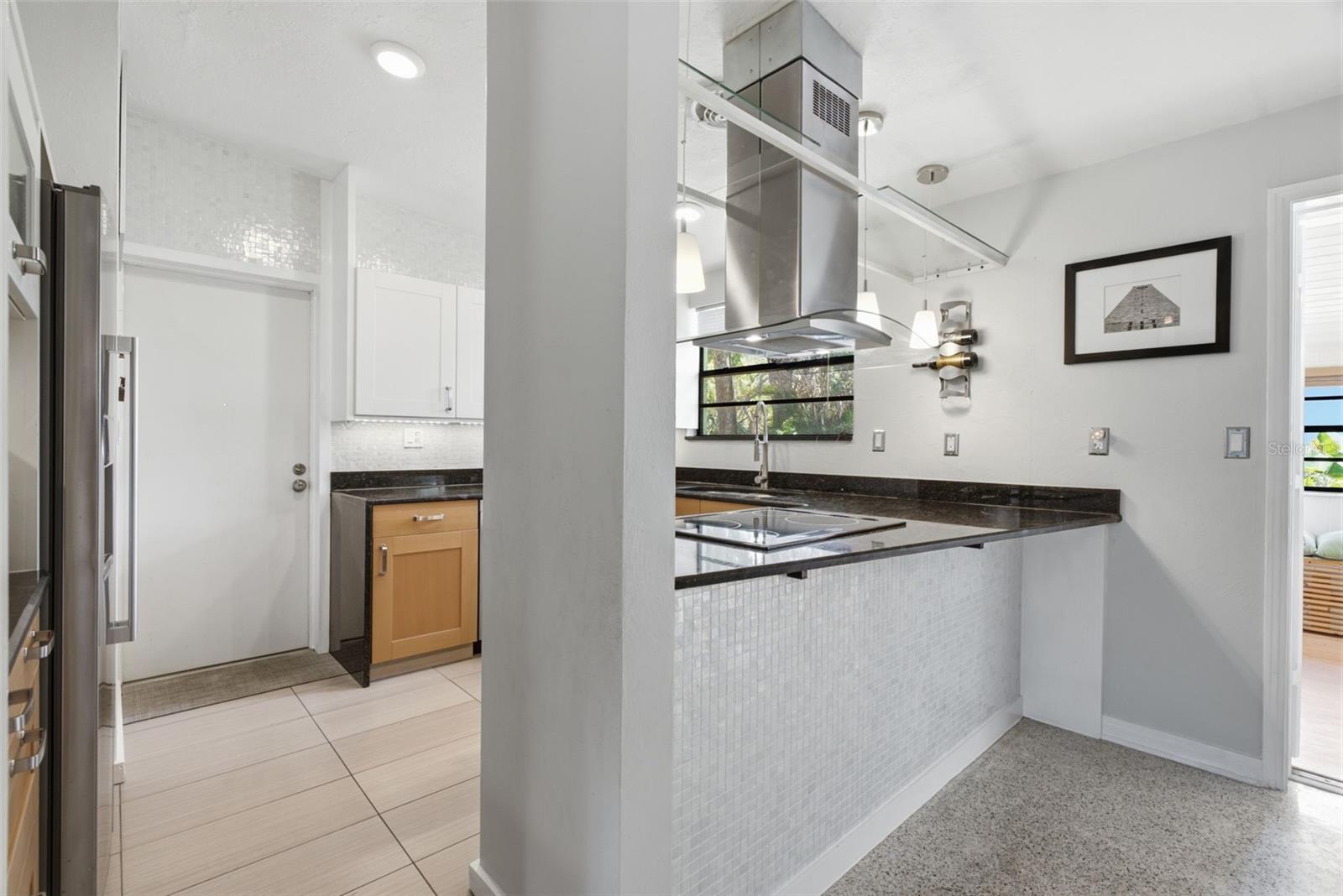 609 W RIVER DR — photo 10