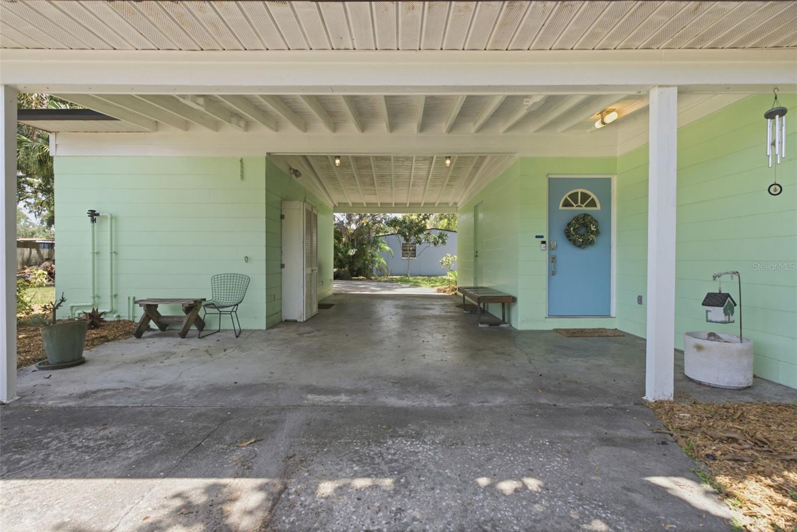 609 W RIVER DR — photo 4