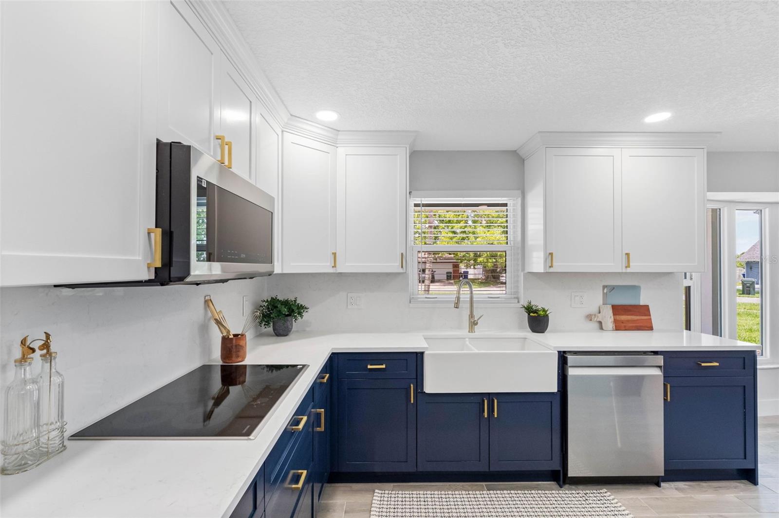 1950 ARVIS CIR W — photo 10