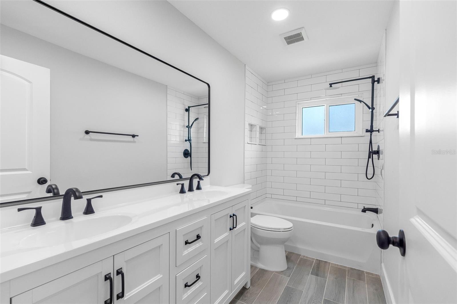 1950 ARVIS CIR W — photo 26