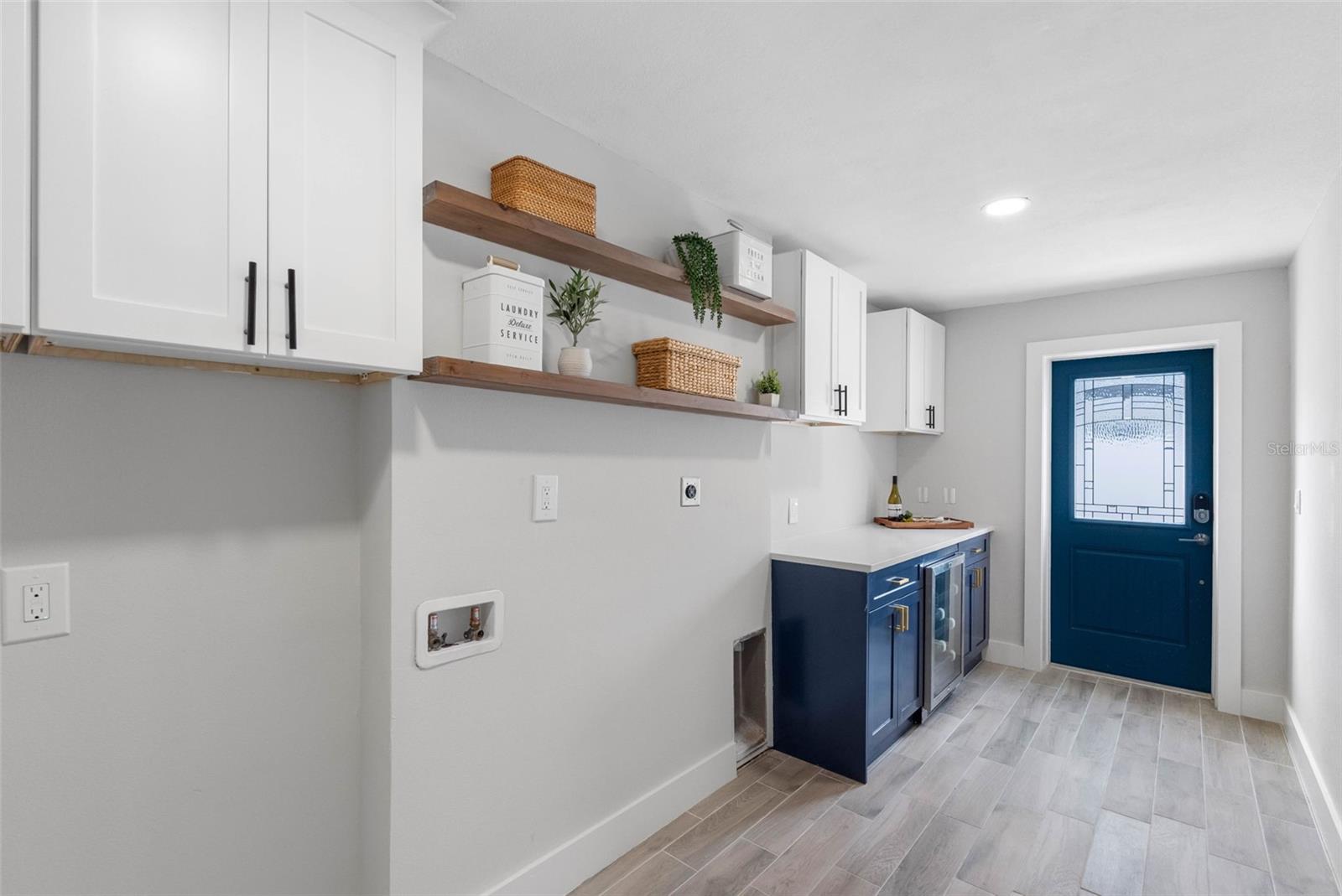 1950 ARVIS CIR W — photo 28