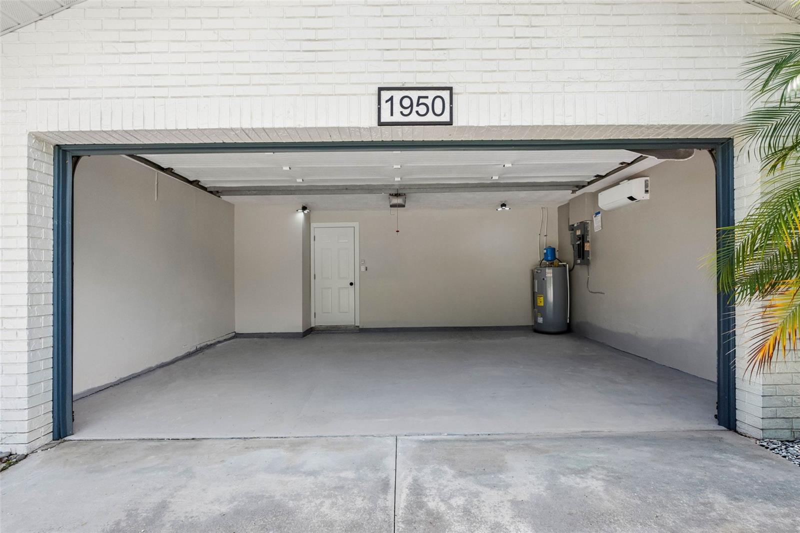 1950 ARVIS CIR W — photo 29