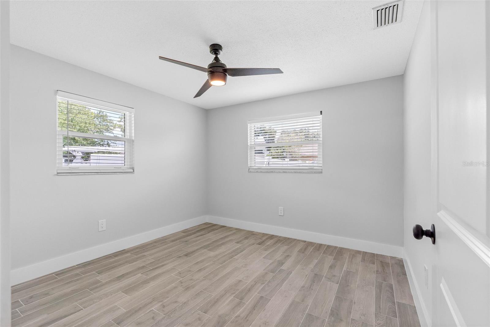 1950 ARVIS CIR W — photo 22