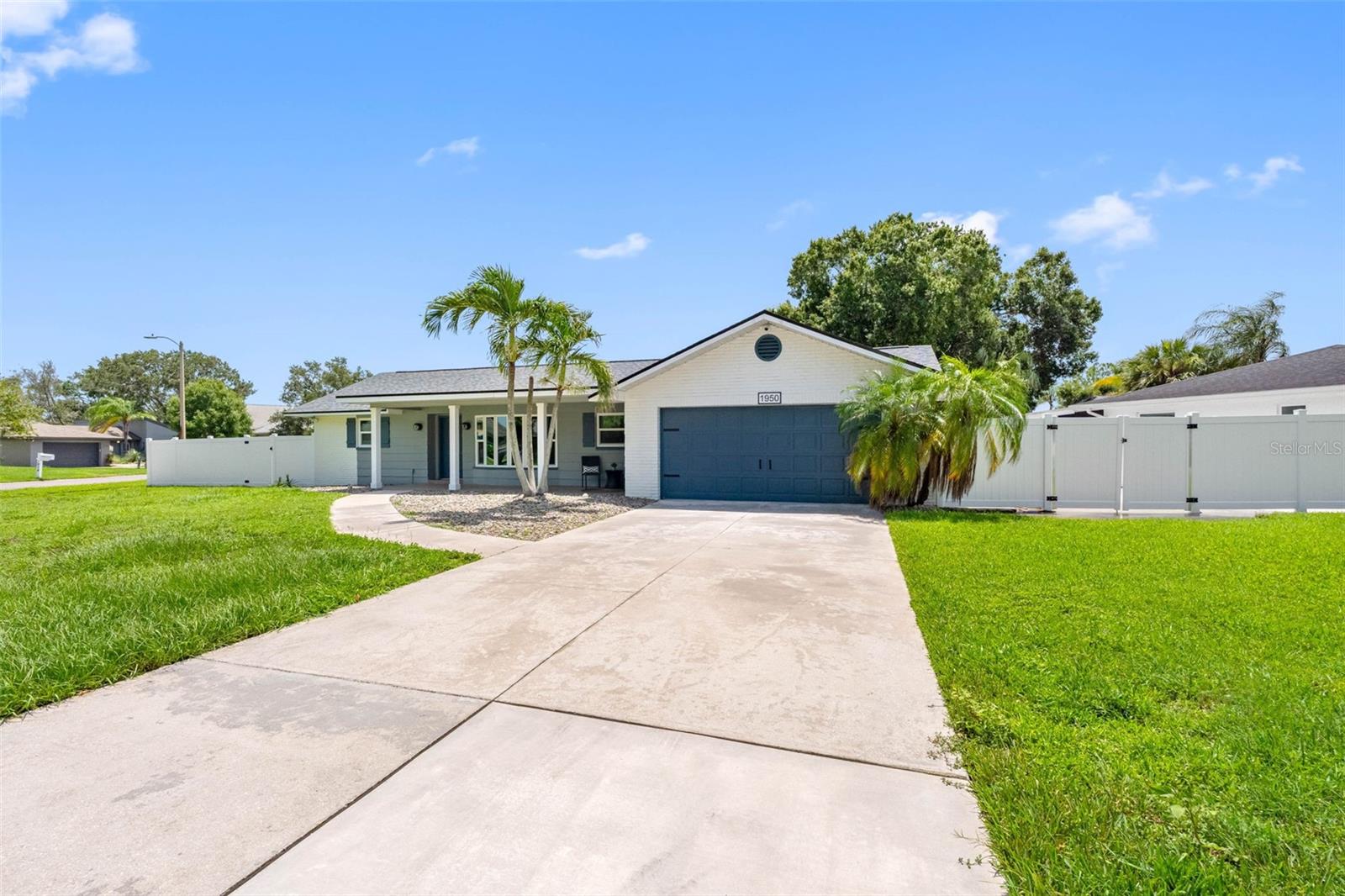 1950 ARVIS CIR W — photo 2