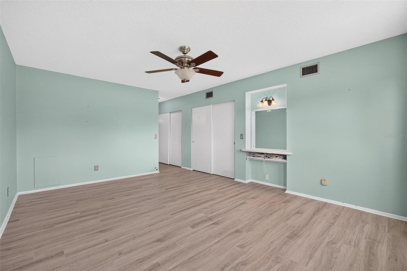 2410 FRANCISCAN DR #60 — photo 17