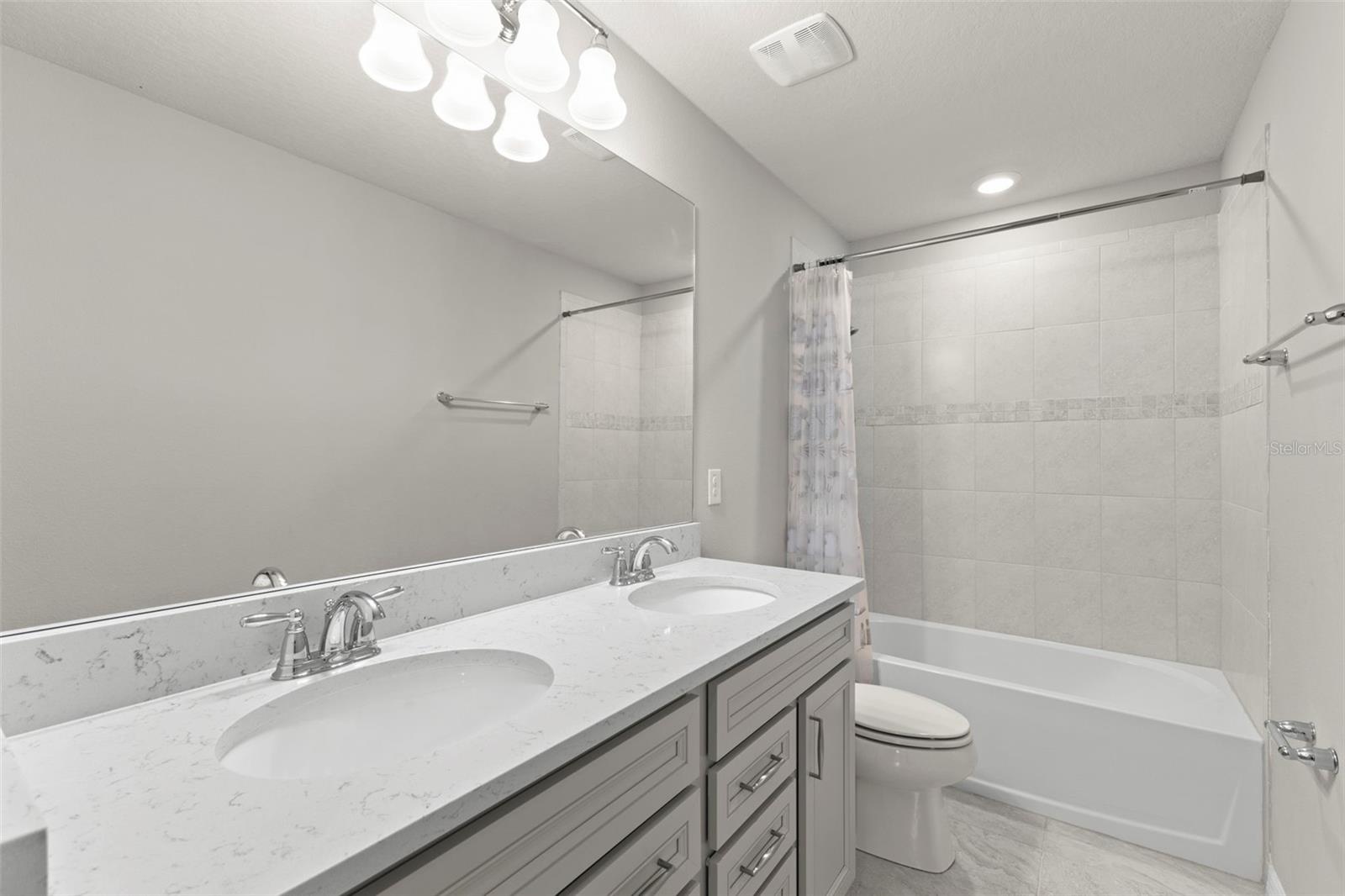 18935 BIRCHWOOD GROVES DR — photo 39