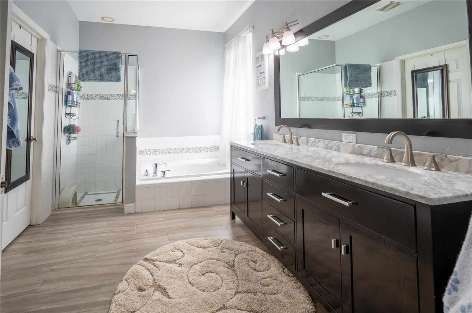 12408 RIVERGLEN DR — photo 32