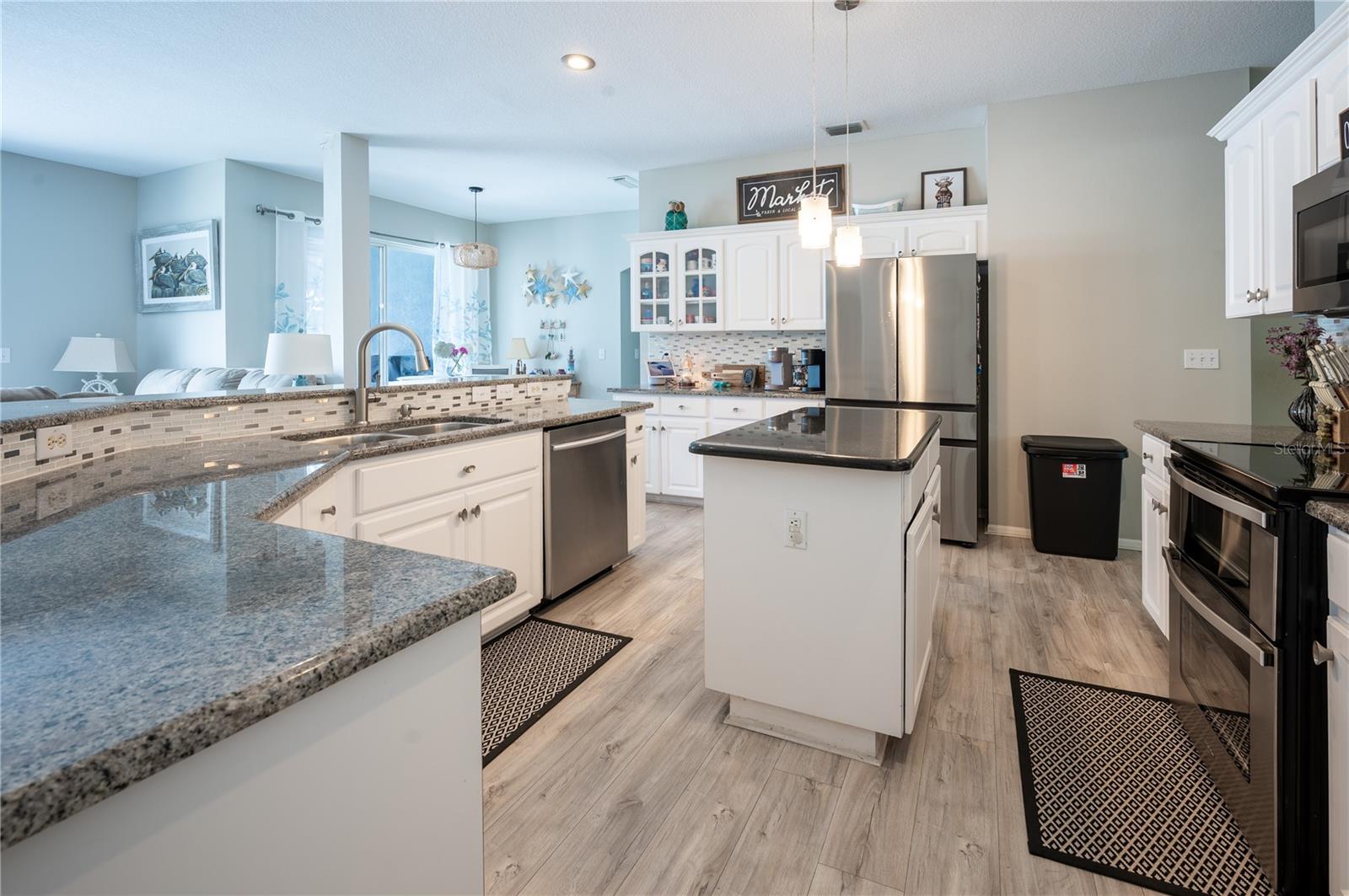 12408 RIVERGLEN DR — photo 14