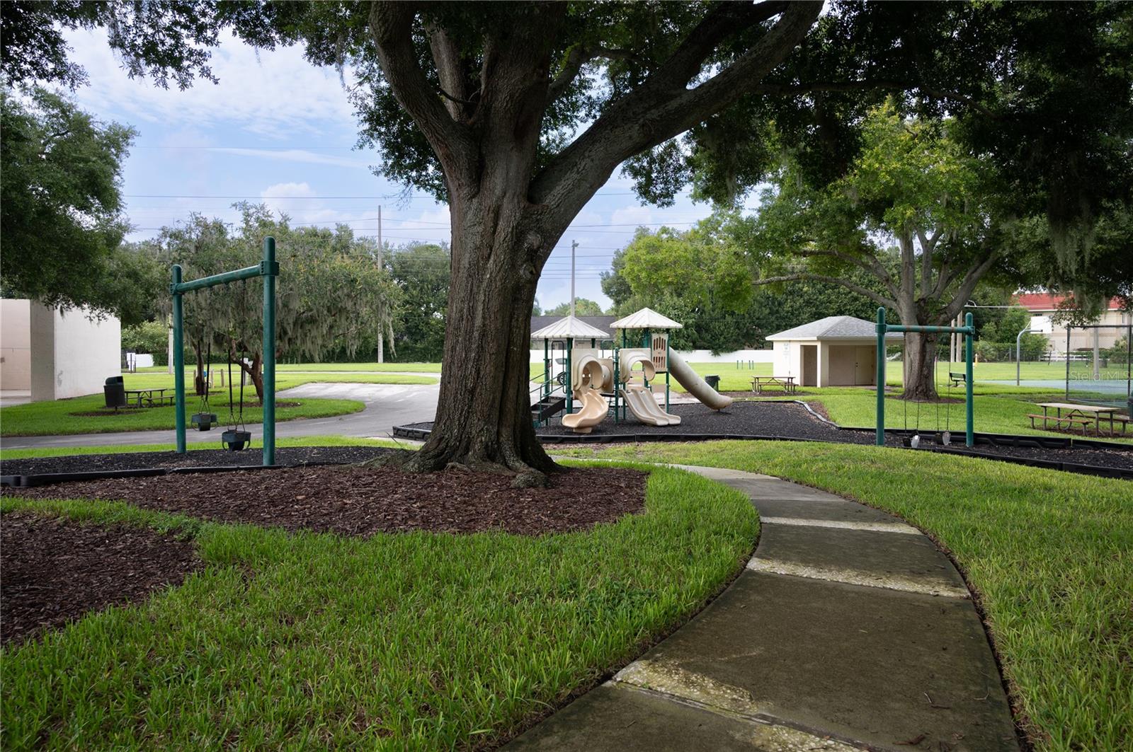 12408 RIVERGLEN DR — photo 57